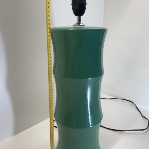 Lámpara de cerámica verde estilo moderno